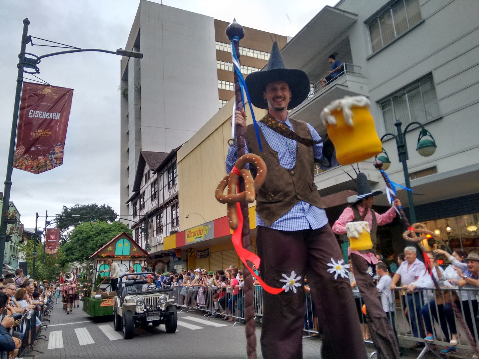 Oktoberfest Blumenau A Maior Festa Alemã Das Américas Casa De Doda